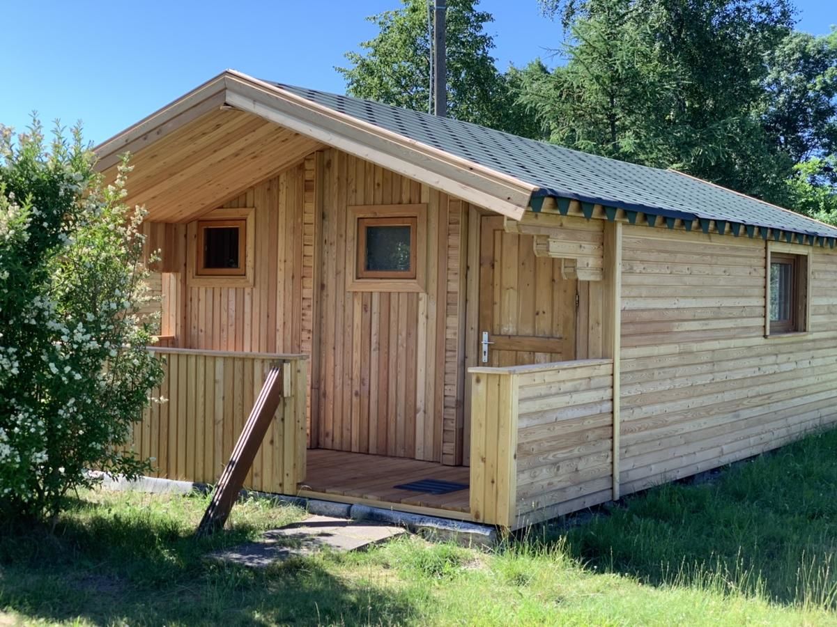 Лоджи Tranquil Log Cabin Retreat in Šventoji Швянтойи-4